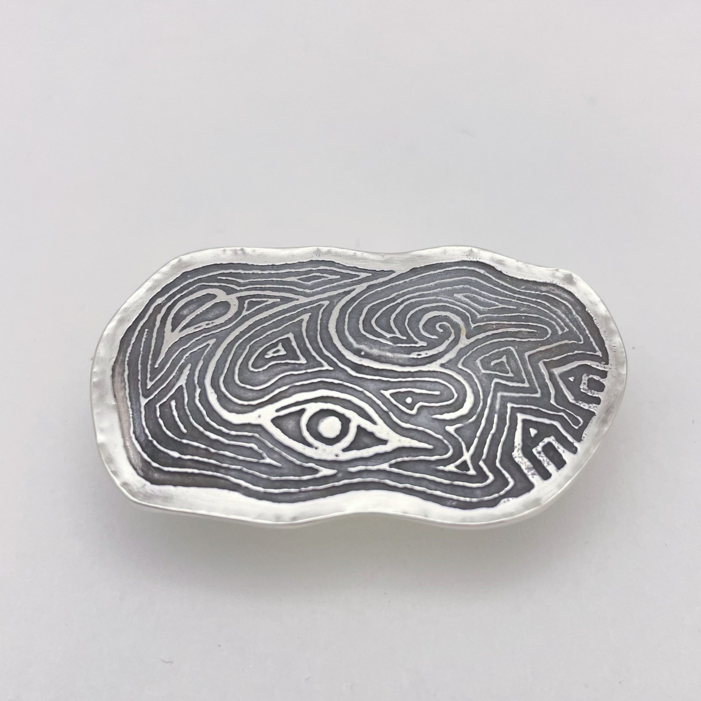 Eye Leaf Brooch in oxidized silver