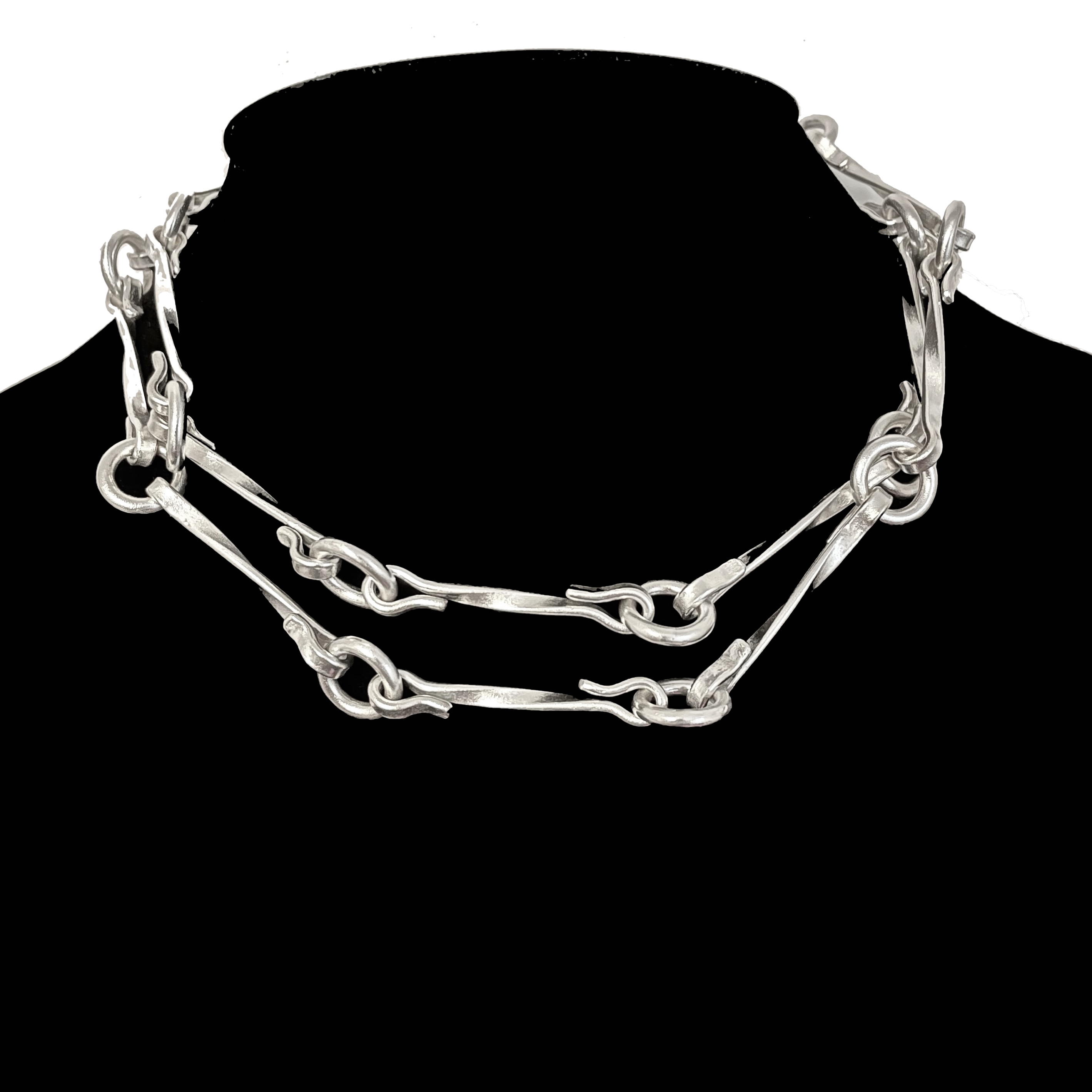 Pinch chain necklace, silver